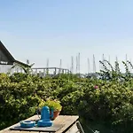 Σπίτι διακοπών With Nostalgic Fisherman's House Vibe Gorlev
